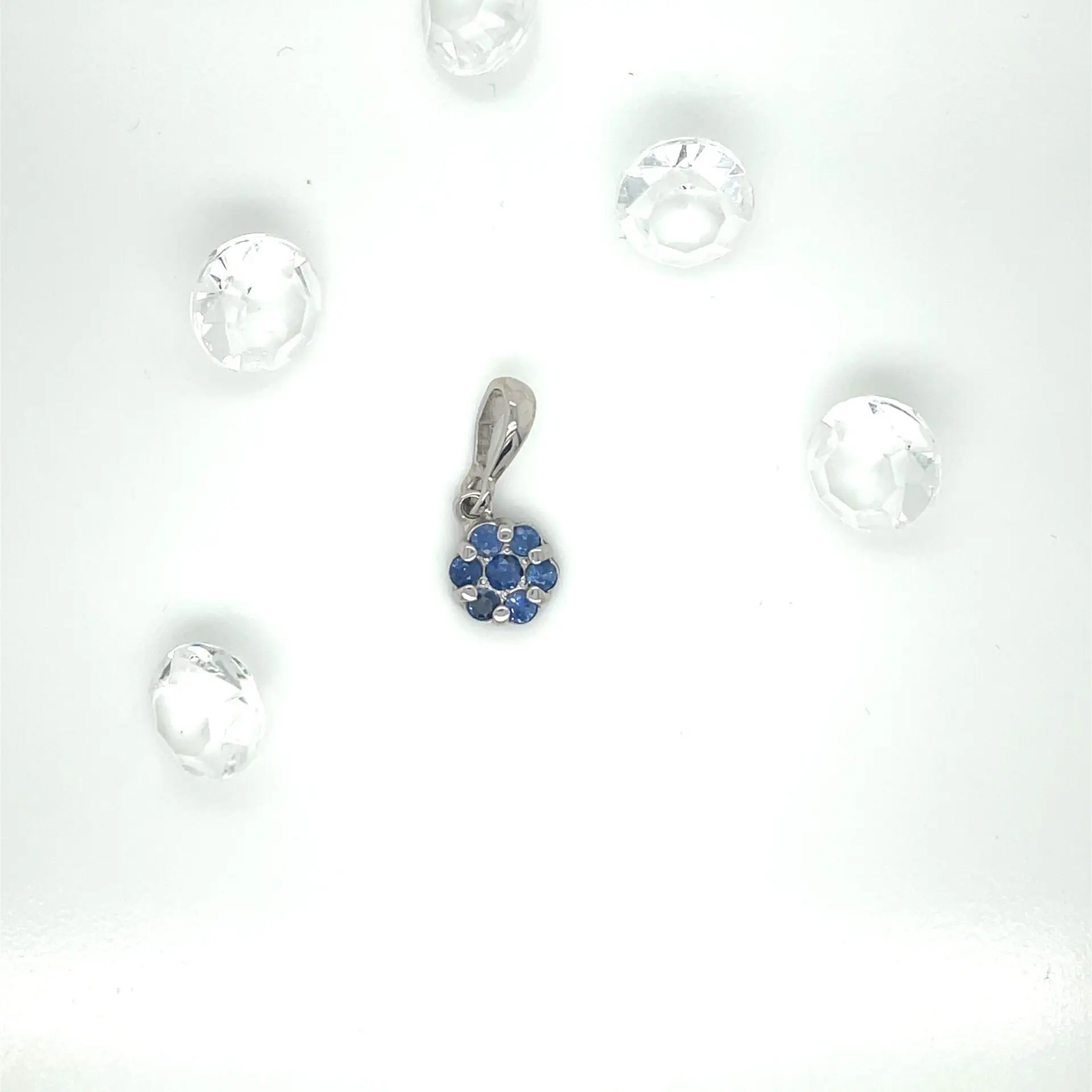 PANDANTIV EXCLUZIV AUR D355K